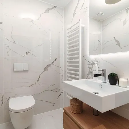 Stella - By Myhomeincomo Apartmán *