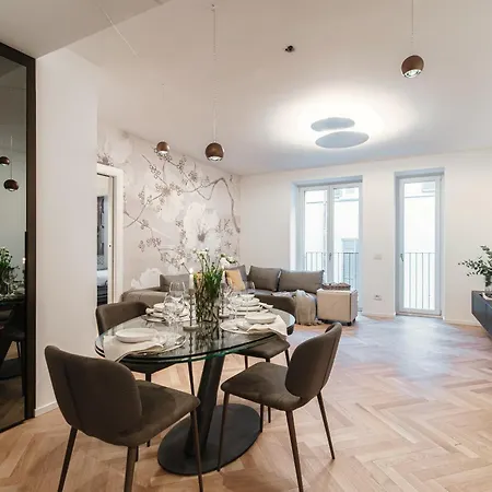 Stella - By Myhomeincomo 코모